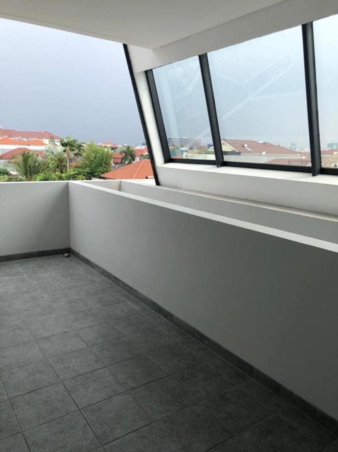 Oyo Life 92770 Cozy Puri 22 Hotel Jakarta Buitenkant foto