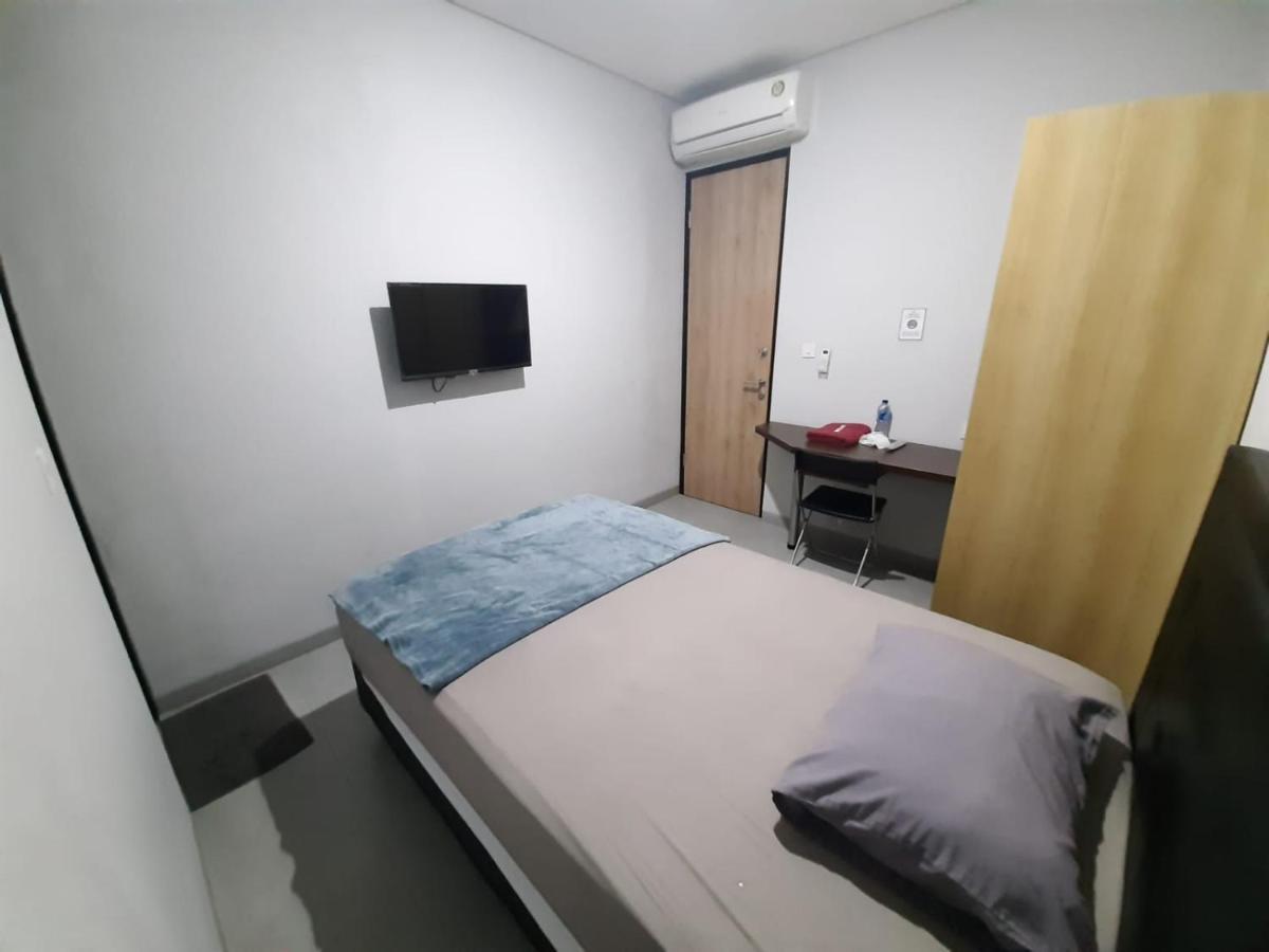 Oyo Life 92770 Cozy Puri 22 Hotel Jakarta Buitenkant foto
