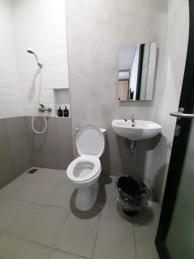 Oyo Life 92770 Cozy Puri 22 Hotel Jakarta Buitenkant foto